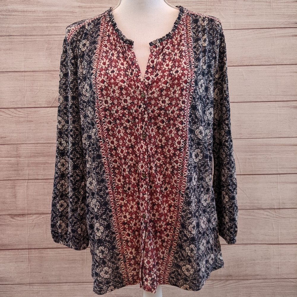 Lucky Brand top, size large in excellent condition